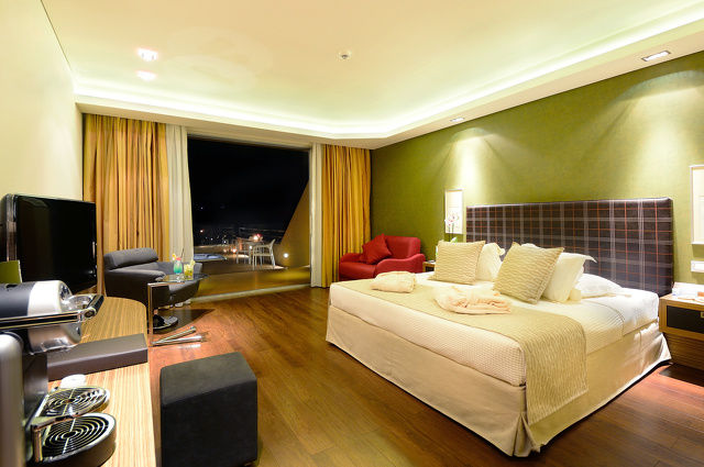 Royal Paradise Beach Resort & Spa - executive dvokrevetna soba (pogled na more) 2 + 2